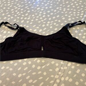 Simple Wishes Pumping and‎ Nursing Bra